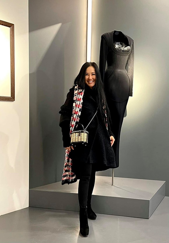 street-style-vi-vu-troi-tay-cua-hong-nhung-4
