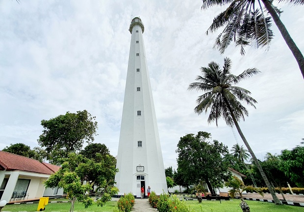cikoneng-ngon-hai-dang-co-nhat-indonesia-tu-thoi-thuoc-dia-ha-lan
