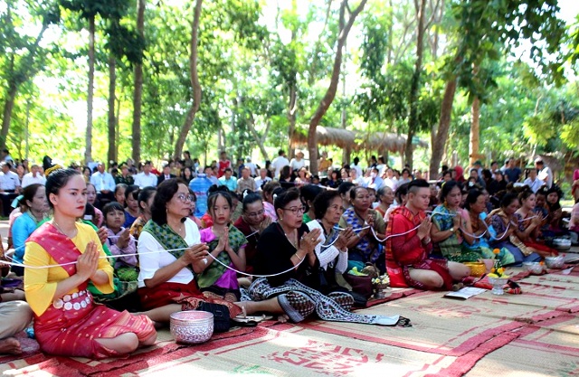 quang-ba-diem-den-van-hoa-nguoi-viet-goc-lao-tai-dak-lak