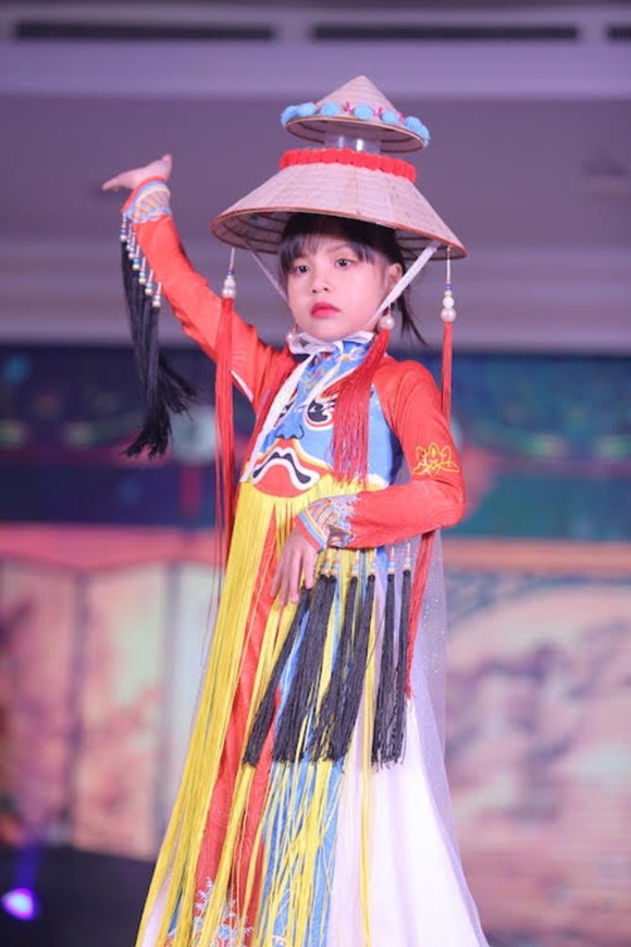 gala-gap-go-sao-nhi-quy-tu-dan-sao-viet-dinh-dam-vhdn-5