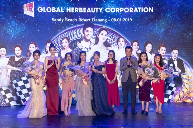 nguyen-huong-giang-doanh-nhan-thuong-dinh-vanhoadoanhnhan-4