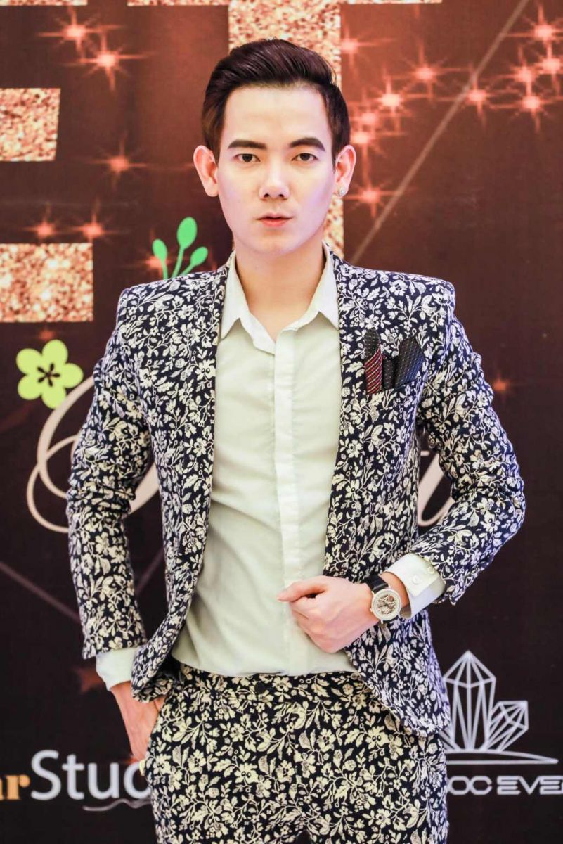 dac-ngoc-dong-ho-tien-ty-vanhoadoanhnhan