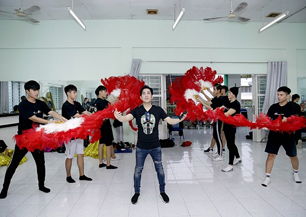 liveshow-khong-the-thay-the-quang-ha-3