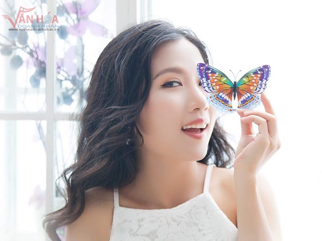 thuy-duong-y-ta-mai-hau-due-mat-troi-vanhoadoanhnhan-11