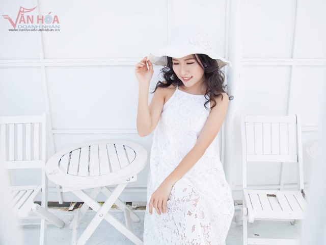 thuy-duong-y-ta-mai-hau-due-mat-troi-vanhoadoanhnhan-2