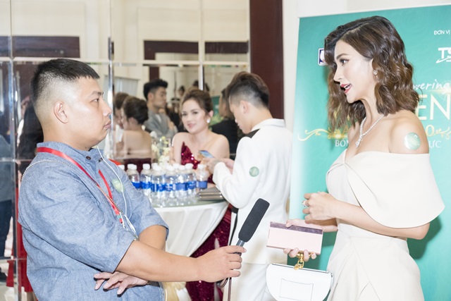 KIM-TUYEN-HECTOR--NHA-TAI-TRO-BONG-HONG-QUYEN-LOUC-VANHOADOANHNHAN-01