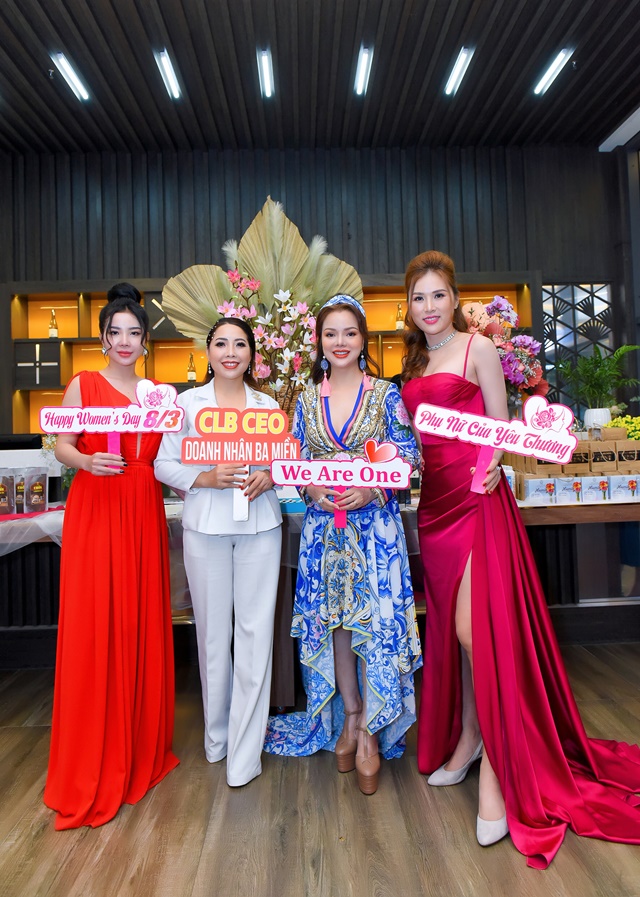 clb-ceo-doanh-nhan-ba-mien-to-chuc-chuong-trinh-happy-womens-day-vanhoadoanhnhan-3