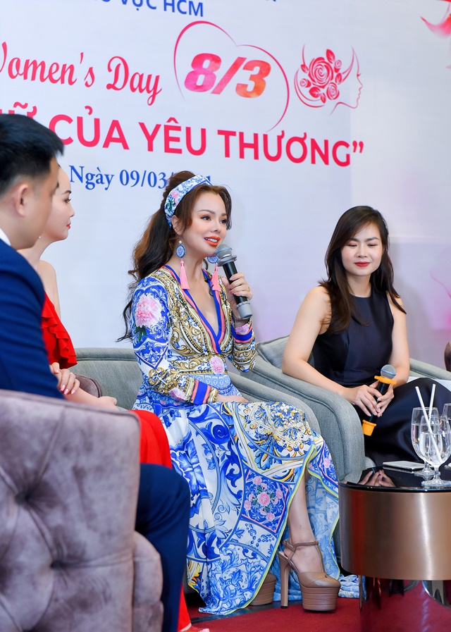 clb-ceo-doanh-nhan-ba-mien-to-chuc-chuong-trinh-happy-womens-day-vanhoadoanhnhan-5