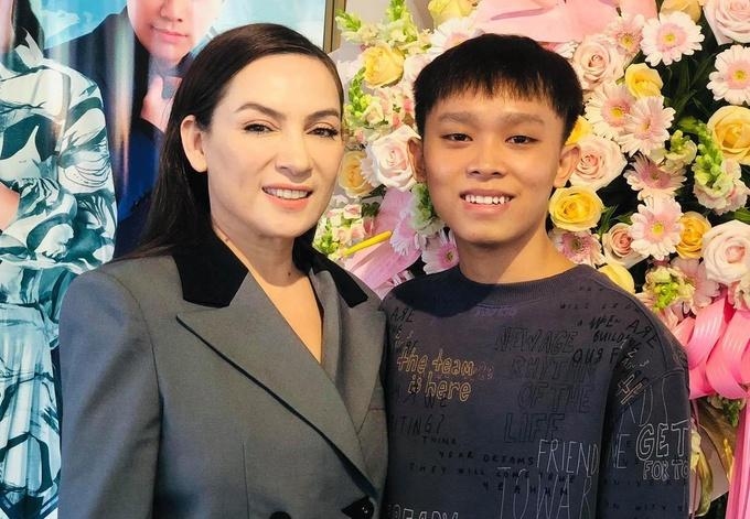 phi-nhung-toi-se-tra-het-tien-cho-ho-van-cuong-vhdn