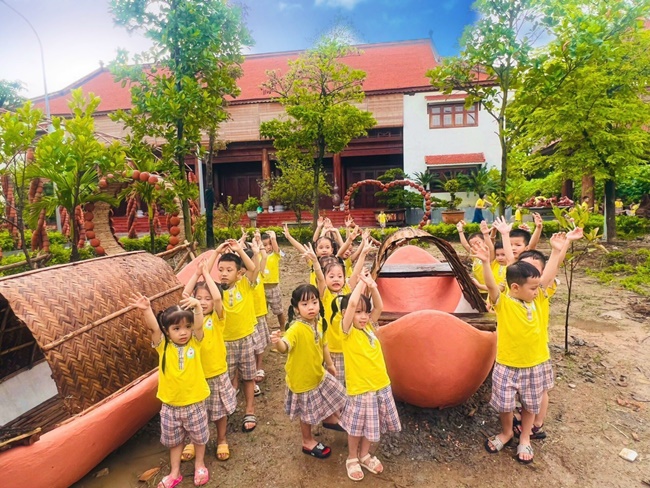 lang-nghe-truyen-thong-viet-nam-gom-phu-lang--luu-giu-ve-dep-nguon-coi-ban-sac-van-hoa-viet-nam-wshowbiz-5