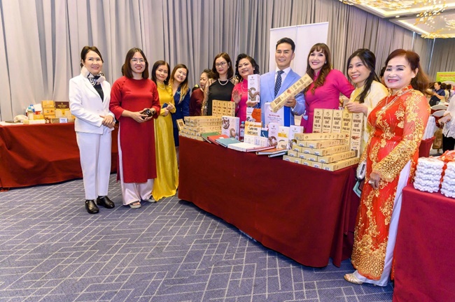 hawee-chi-hoi-phat-trien-khai-xuan-don-loc-2026--viet-tiep-hanh-trinh-tien-phong-va-ket-noi-thinh-vuong-vanhoadoanhnhan-23