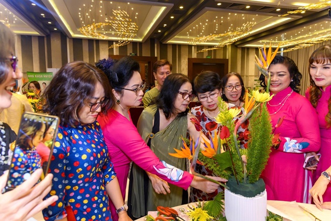 hawee-chi-hoi-phat-trien-khai-xuan-don-loc-2026--viet-tiep-hanh-trinh-tien-phong-va-ket-noi-thinh-vuong-vanhoadoanhnhan-8