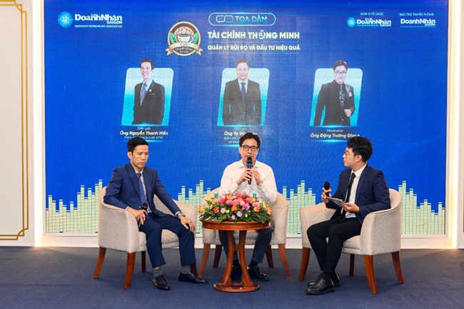 ca-phe-doanh-nhan-ky-2--hoi-tu-tri-thuc-ket-noi-co-hoi-VANHOADOANHNHAN-6