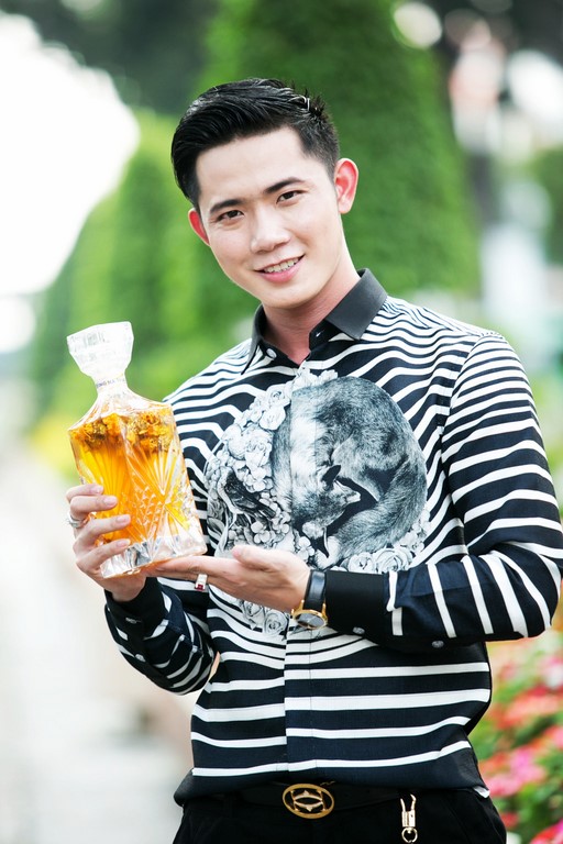 dongtrunghathaotuoihimmalya.8