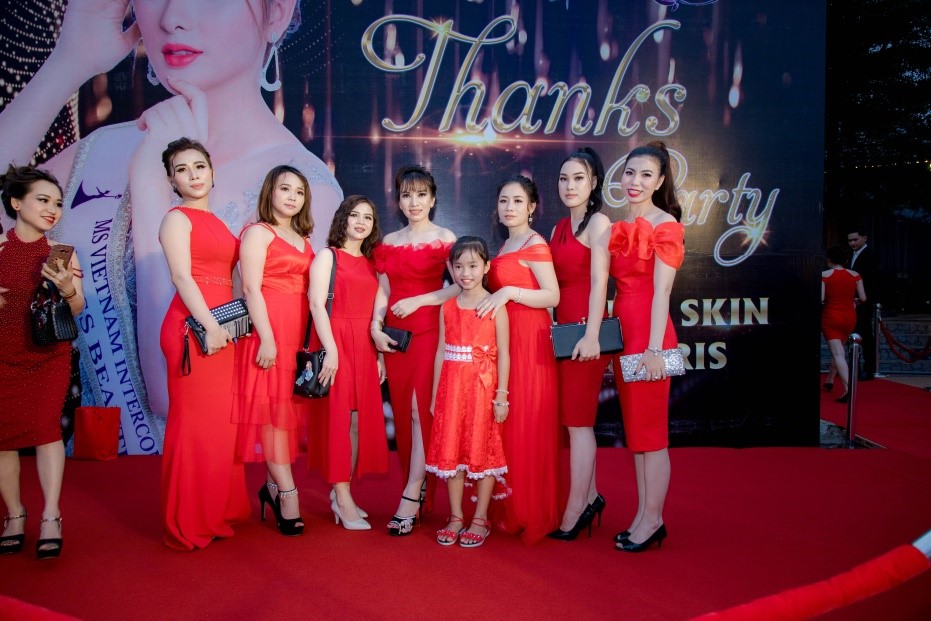 nhan-phan-8