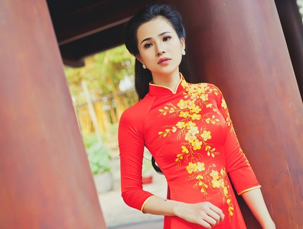 hoa-khoi-ly-thien-truc-ao-dai-xuan-showbiz-10