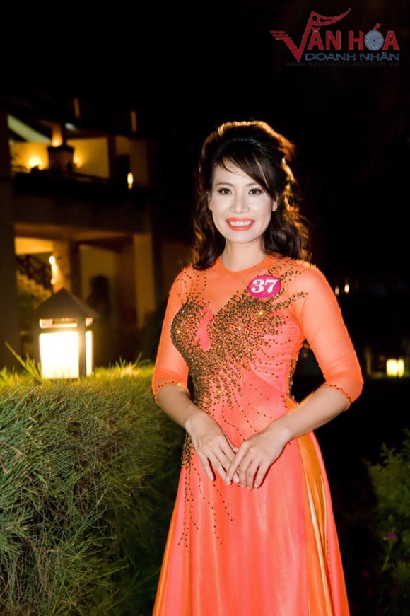 trang-ho-duyen-dang-doanh-nhan-5