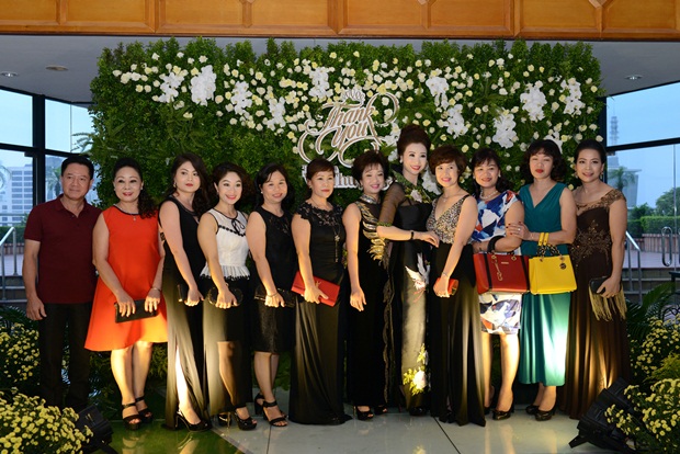 3-hoa-hau-doanh-nhan-vu-thuy-nga-van-hoa-doanh-nhan