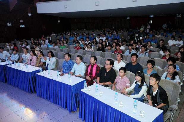 13doanh-nhan-hung-cuu-long-giao-luu-lien-hoan-phim-van-hoa-doanh-nhan
