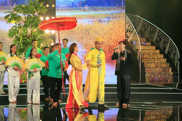2-hay-nghe-toi-hat-thu-hut-nguoi-xem-van-hoa-doanh-nhan