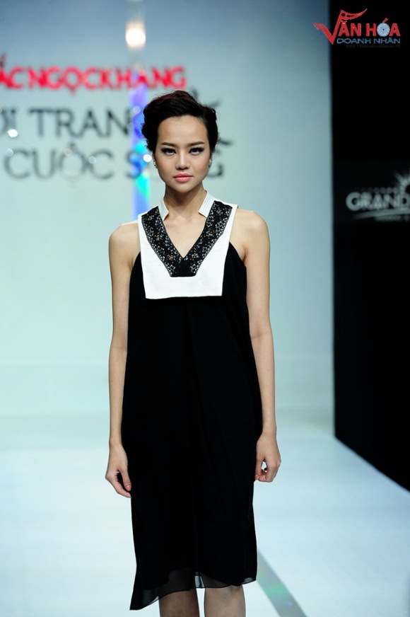 19-kieu-ngan-khoe-dang-chuan-van-hoa-doanh-nhan