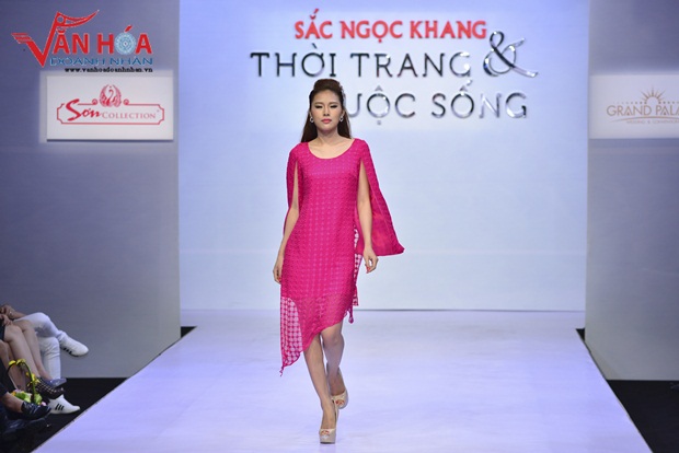 14-my-nam-viet-khoe-ve-dep-tren-san-dien-van-hoa-doanh-nhan