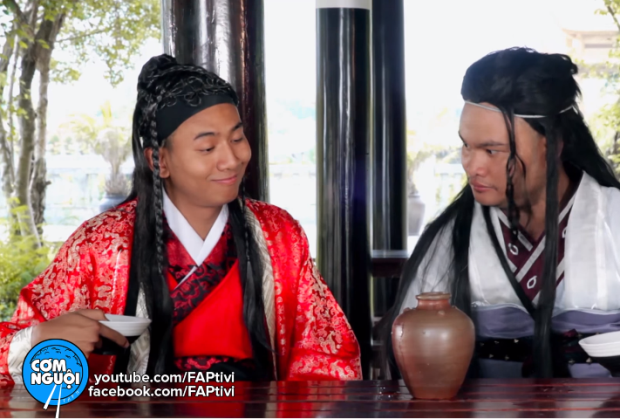 1-hai-huoc-voi-ban-cover-ca-khuc-khoc-cho-nguoi-di-cua-vinh-rau-van-hoa-doanh-nhan