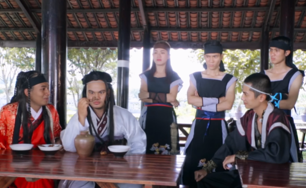 4-hai-huoc-voi-ban-cover-ca-khuc-khoc-cho-nguoi-di-cua-vinh-rau-van-hoa-doanh-nhan