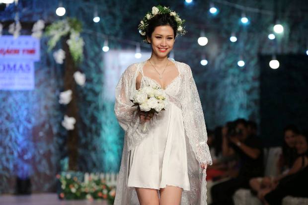 2-phan-thu-quyen-khanh-ngo-goi-cam-van-hoa-doanh-nhan