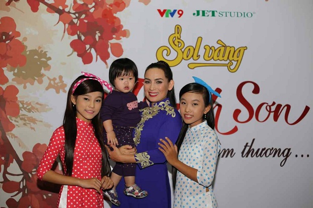1-phi-nhung-sol-vang-thanh-son-van-hoa-doanh-nhan