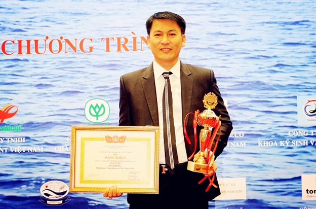 doanh-nhan-nguyen-hoang-anh-nha-quan-ly-tam-tai-asean-2015-2