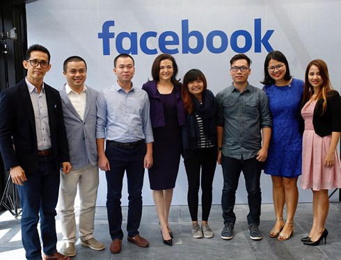 thanh-cong-nho-facebook-vanhoadoanhnhan