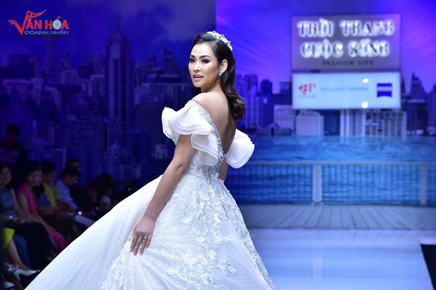 vuong-thu-phuong-ttcs-vanhoadoanhnhan-2